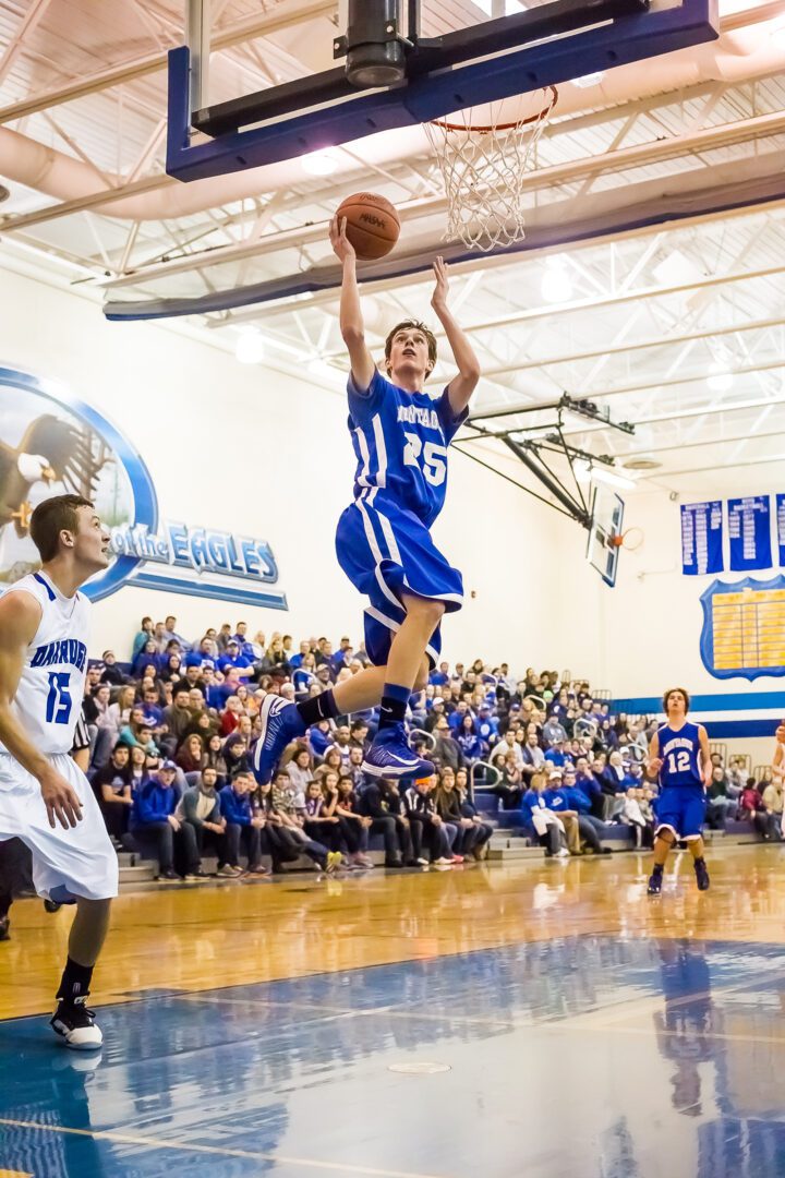 Montague continues to roll, whips North Muskegon in WMC boys basketball game