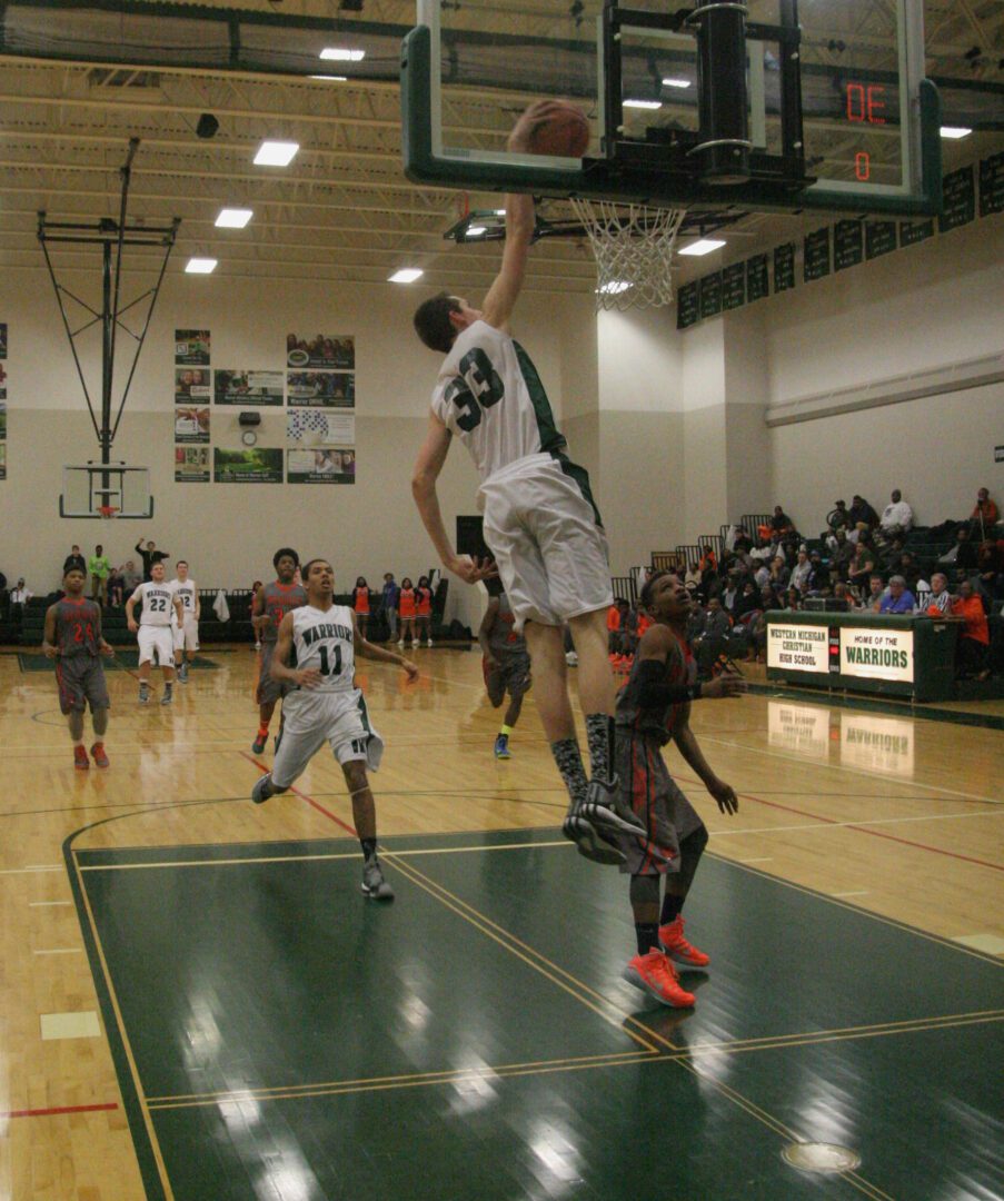 Antonio Jones scores 23 points as Muskegon Heights downs Western ...