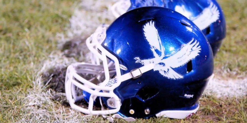 Oakridge steps up on both sides of the ball, cruises past Howard City Tri County for district title