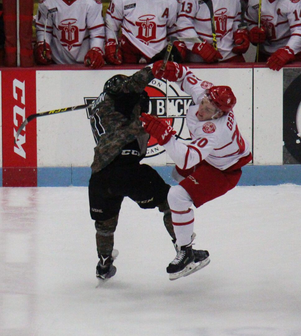 Muskegon Lumberjacks break losing skid with big third period, top  second-place Dubuque