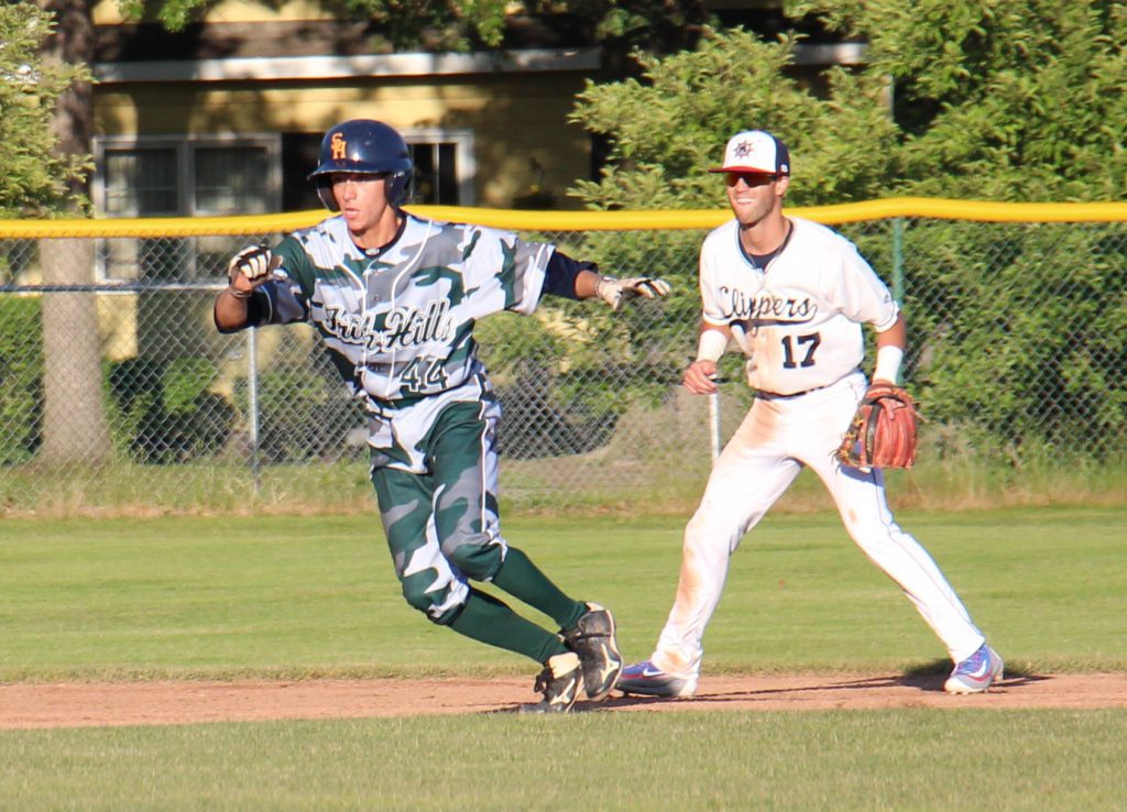 Freddy Jehle gets a lead off second as Clipper shortstop Connor Seymour gets ready for the play. Photo/Jason Goorman