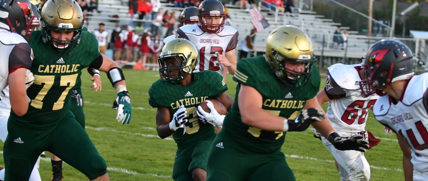 Muskegon Catholic opens league play with a win over Orchard View, 43-7