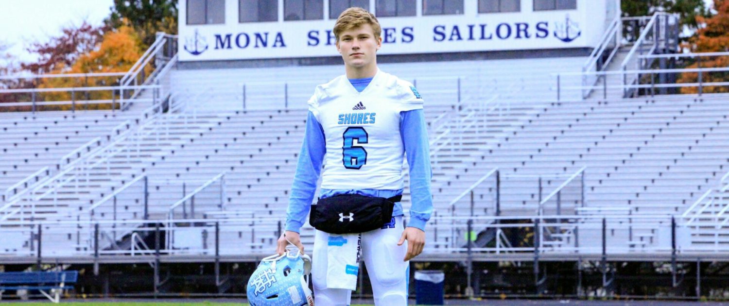 Small QB, big results: Mona Shores’ Robbins has Sailor offense clicking on all cylinders