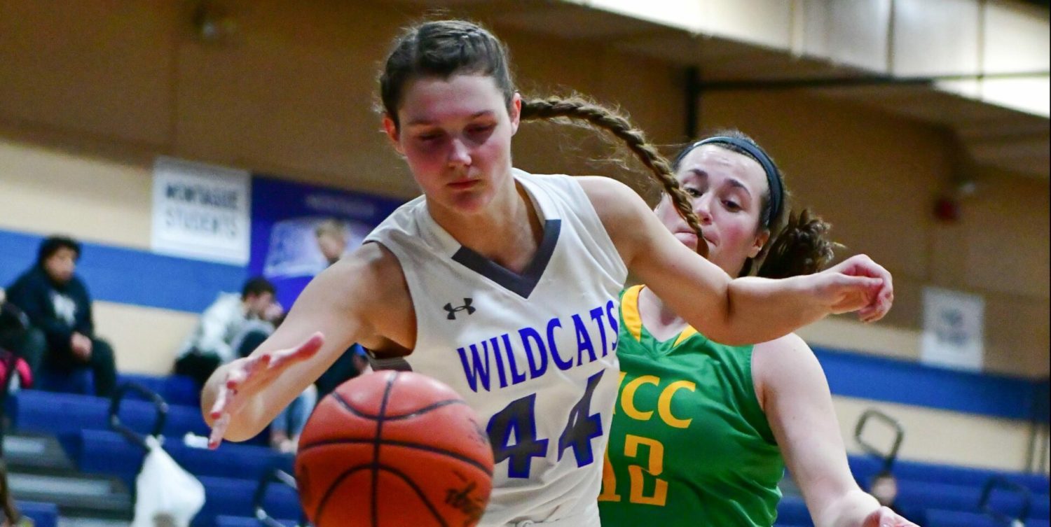 (Photo gallery) Montague hosts Muskegon Catholic in girls hoops