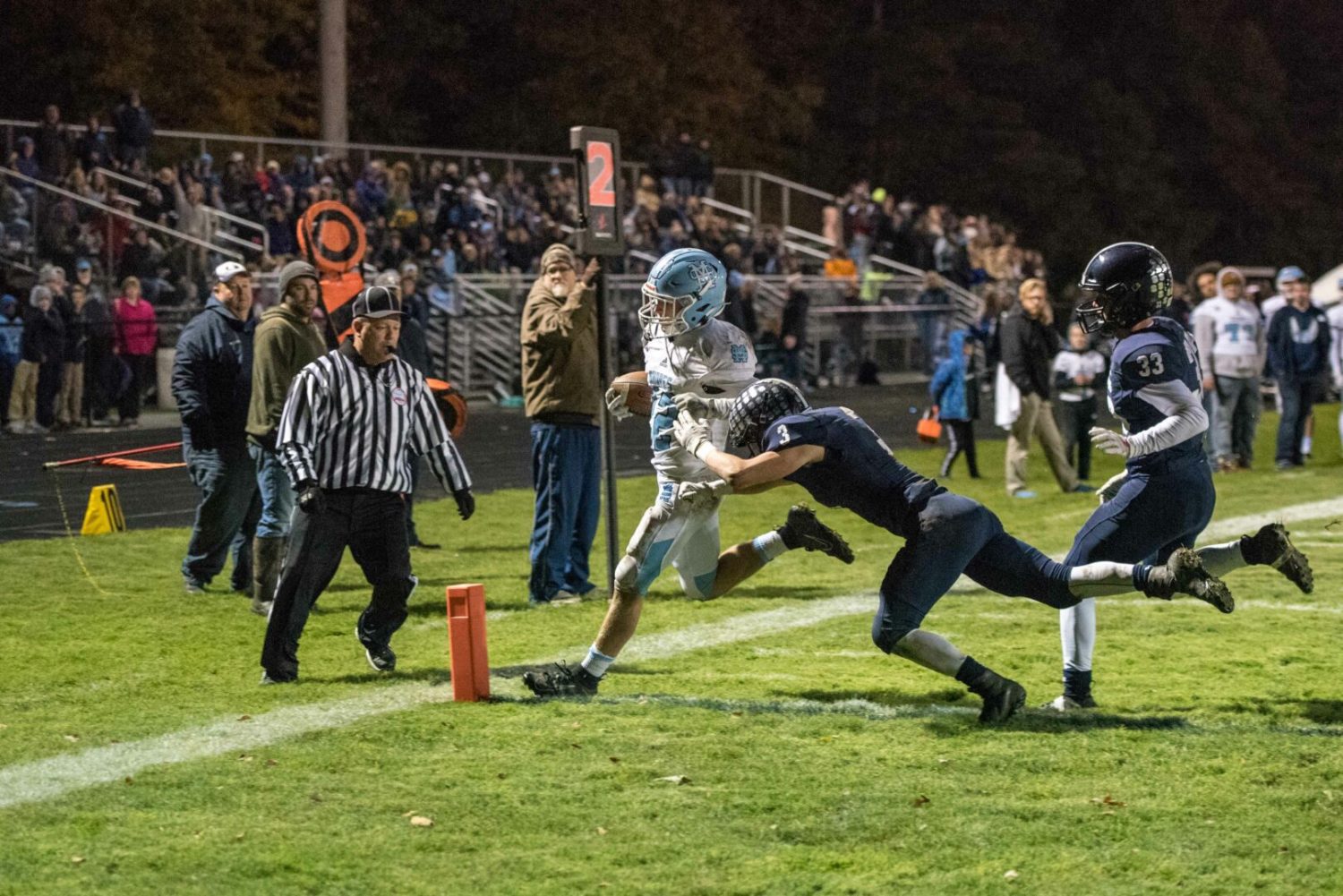Mona Shores recovers from last week’s loss with a 42-20 conference win over Fruitport