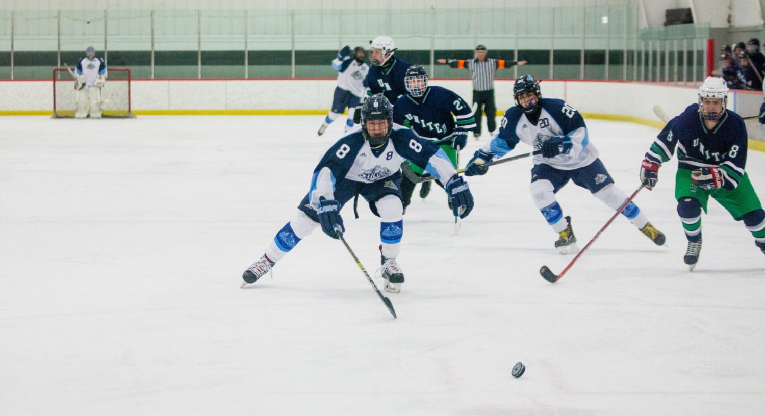 Mona Shores hockey team welcomes new coach with an 8-0 win in season opener
