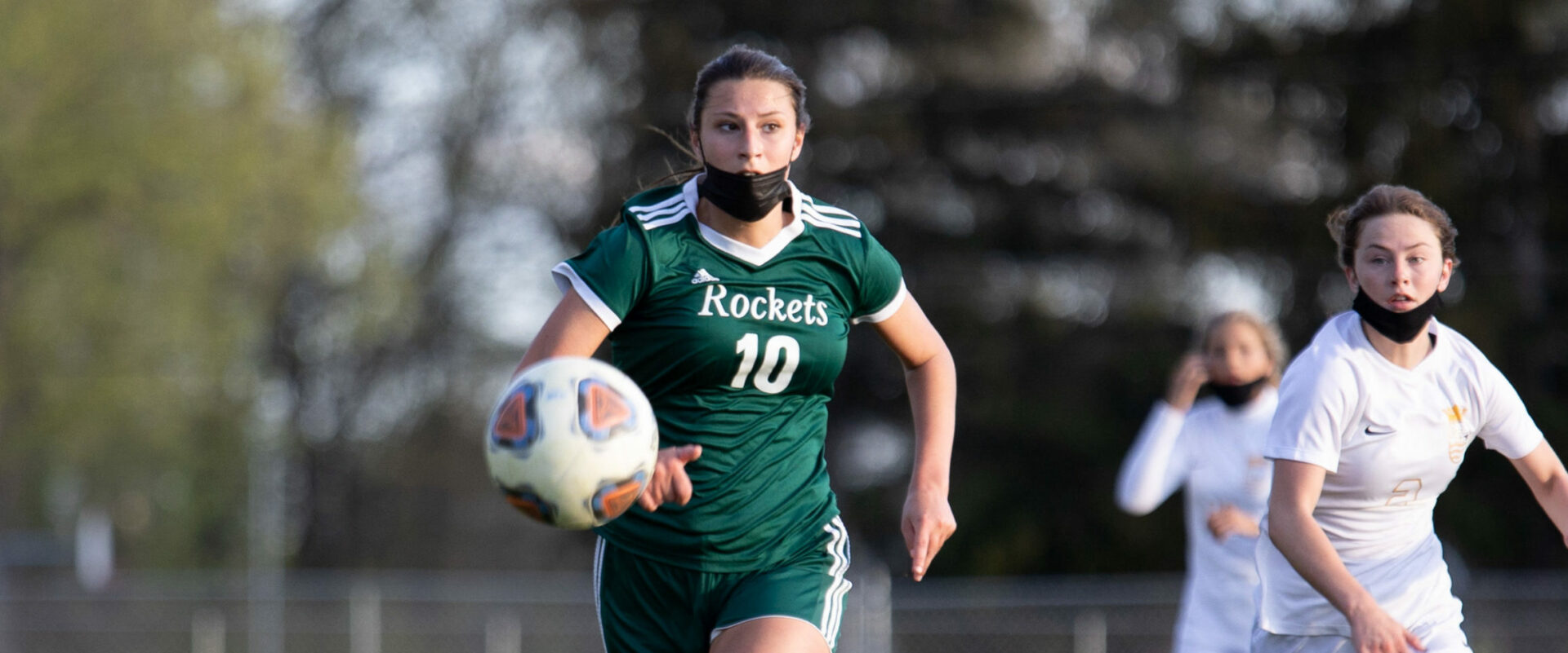 Improving Reeths-Puffer girls soccer team just misses a chance to win, settles for a 2-2 conference tie with Zeeland East
