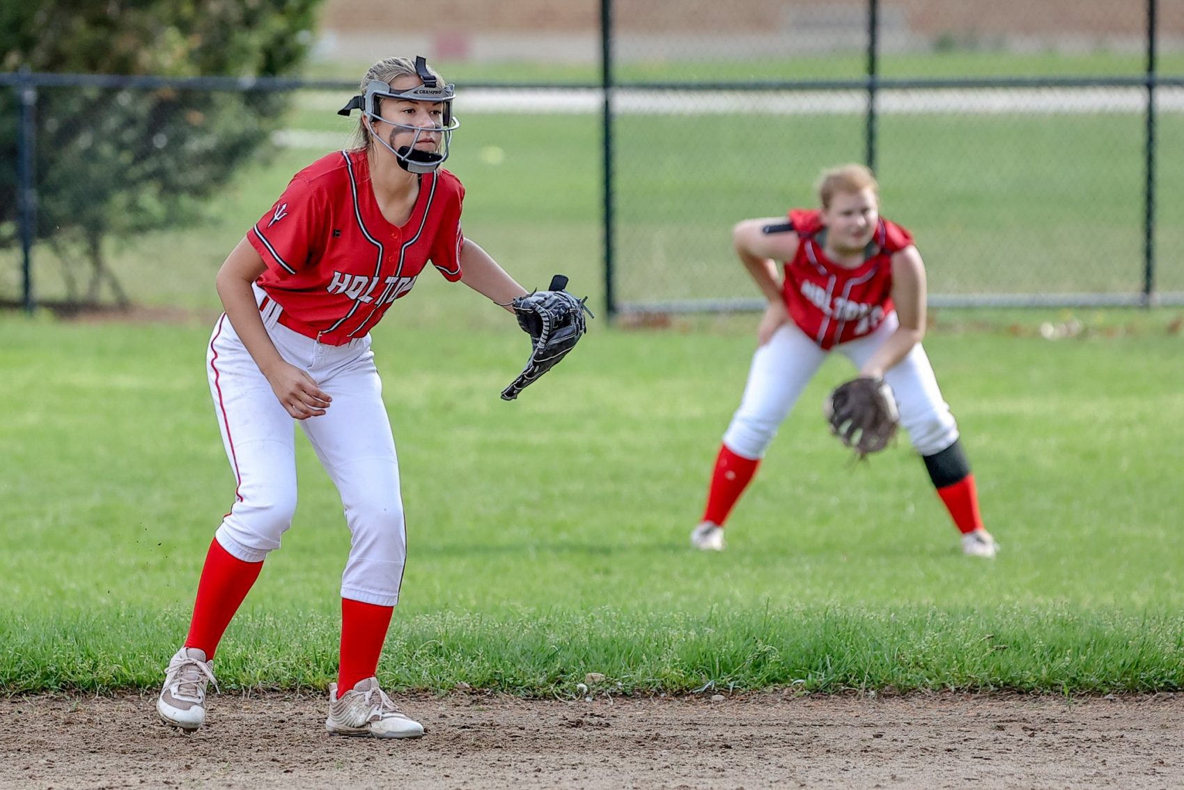 Holton and Fremont girls sweep doubleheaders in softball action on Monday afternoon