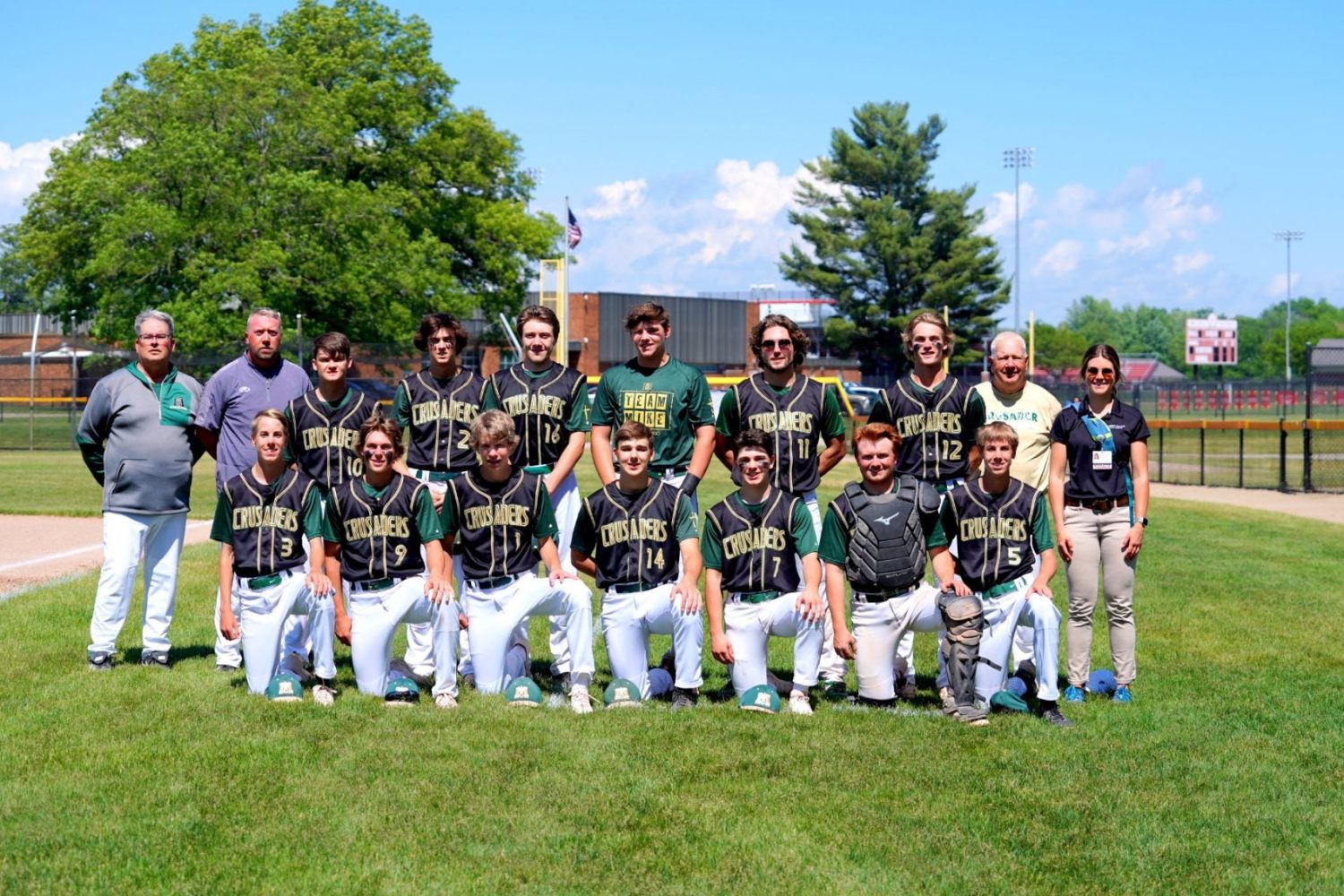 Muskegon Catholic Central advances to baseball regional finals with 8-1 win over White Cloud