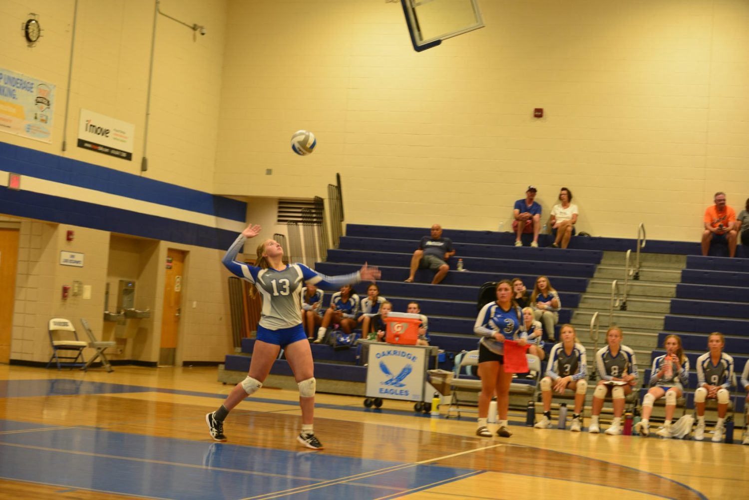 Oakridge girls get by Muskegon Catholic Central in five sets