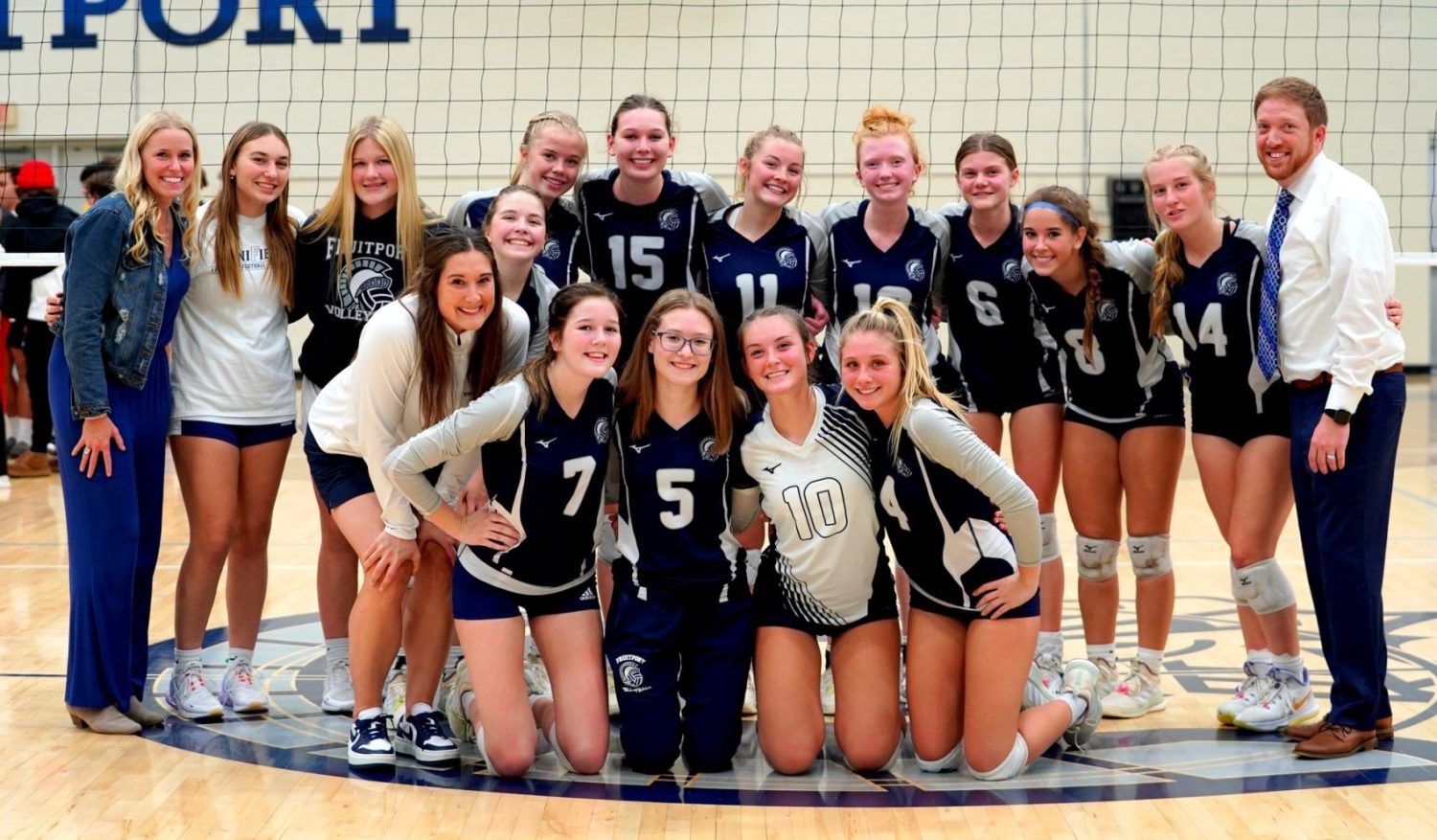 Fruitport gets by Whitehall in five sets, moves on to district championship game