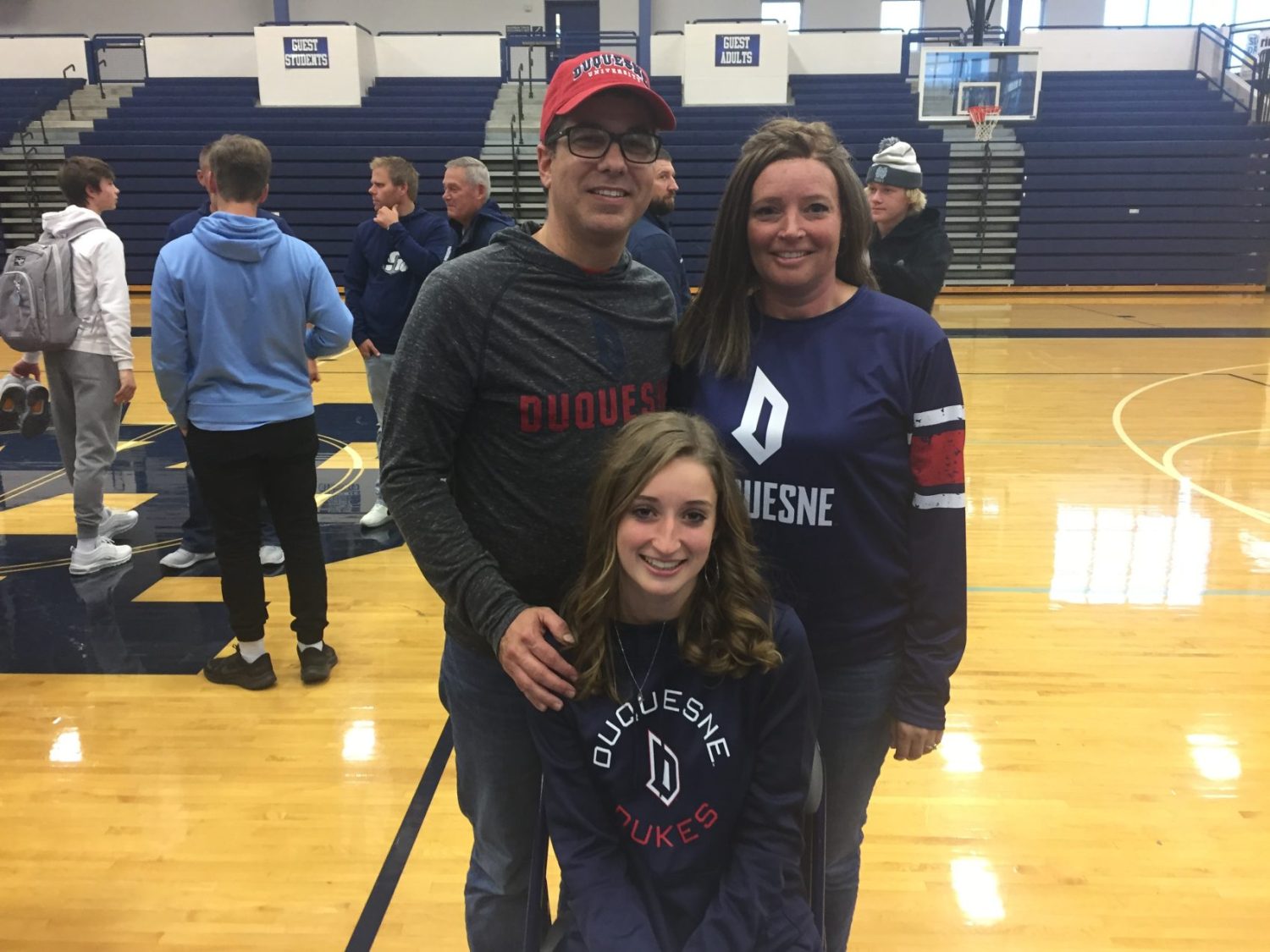 Mona Shores’ Robyn Hunt signs with Duquesne University