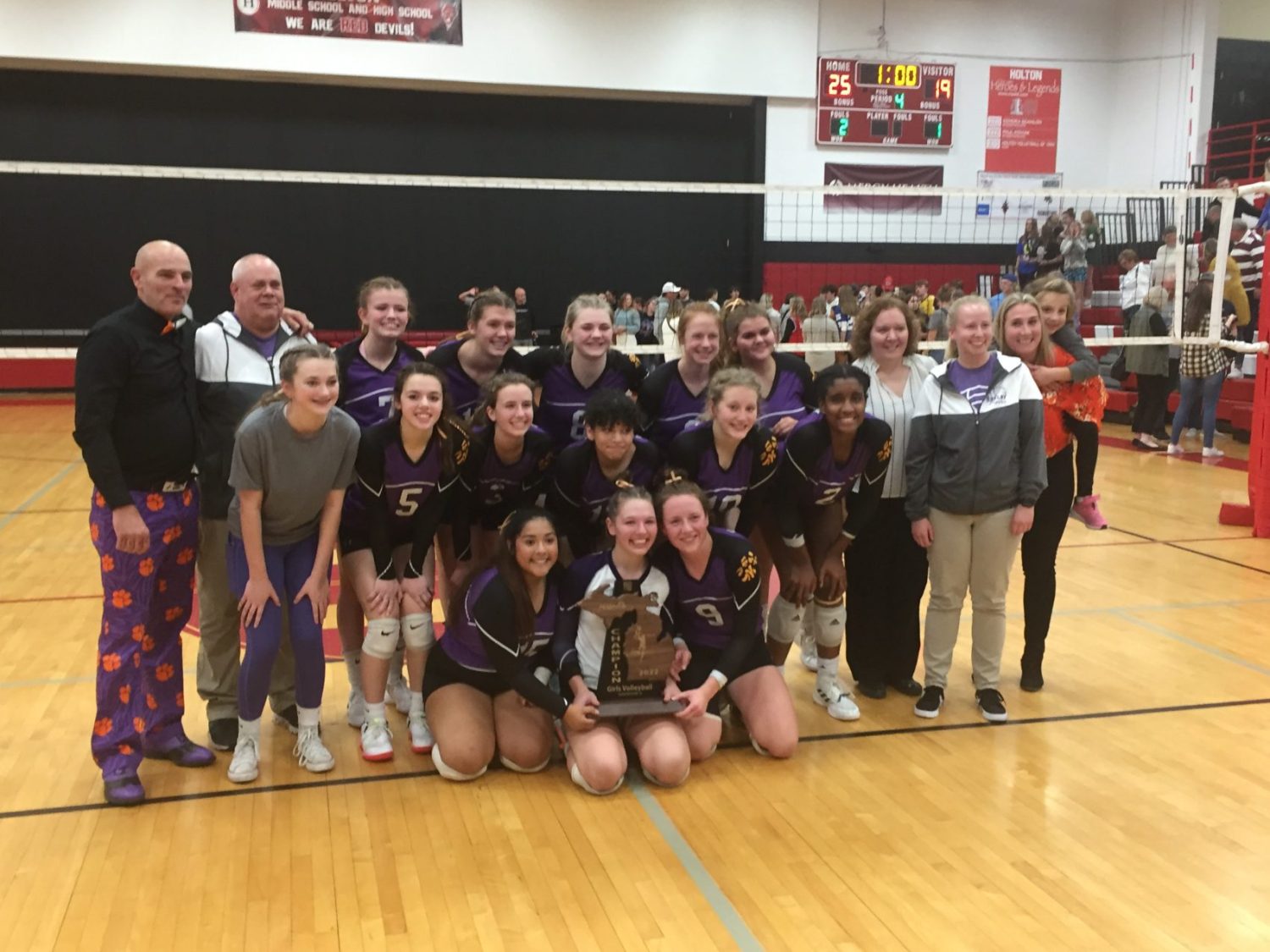 Shelby surges to Division 3 volleyball regional title