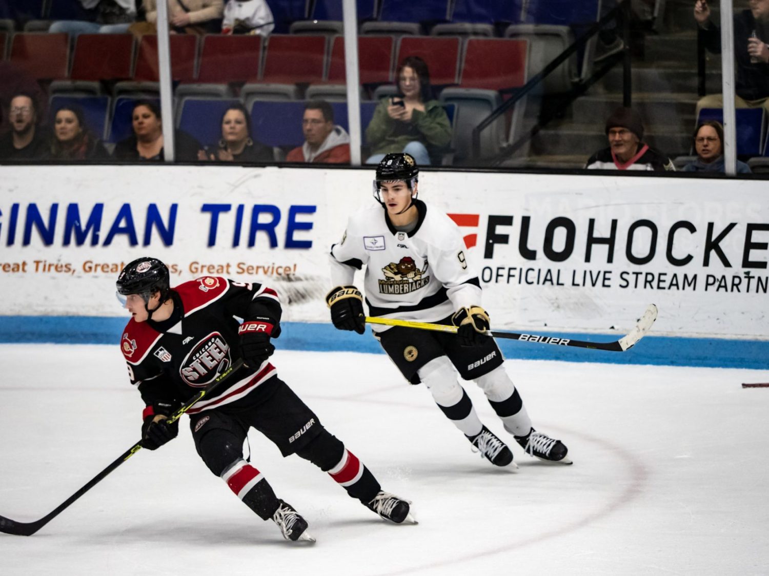 Muskegon Lumberjacks can’t hold on against first-place Chicago