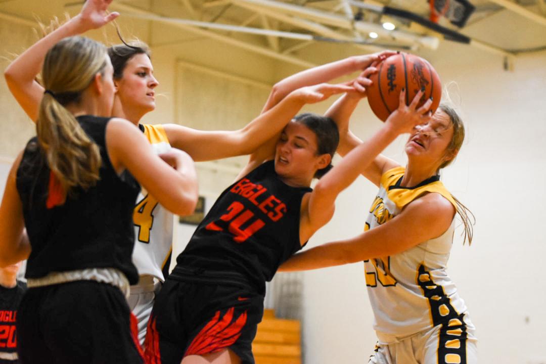 Kent City girls hit 13 3-pointers in win over Grand Rapids Covenant Christian