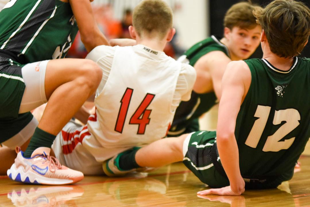 Kent City overcomes cold shooting night, takes down Central Montcalm