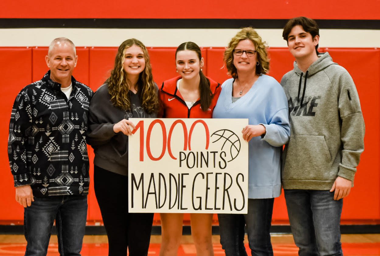 Geers scores 1,000th career point; Kent City claims CSAA win over Morley-Stanwood