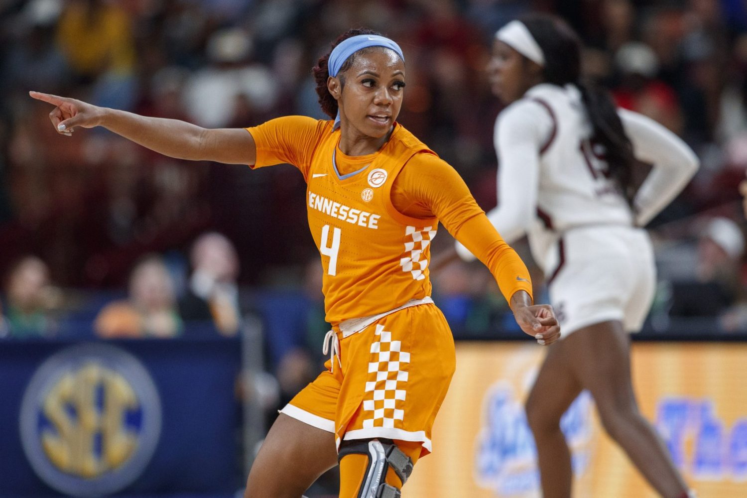 Former Mona Shores star Walker and Tennessee headed to the NCAA Women’s Tournament