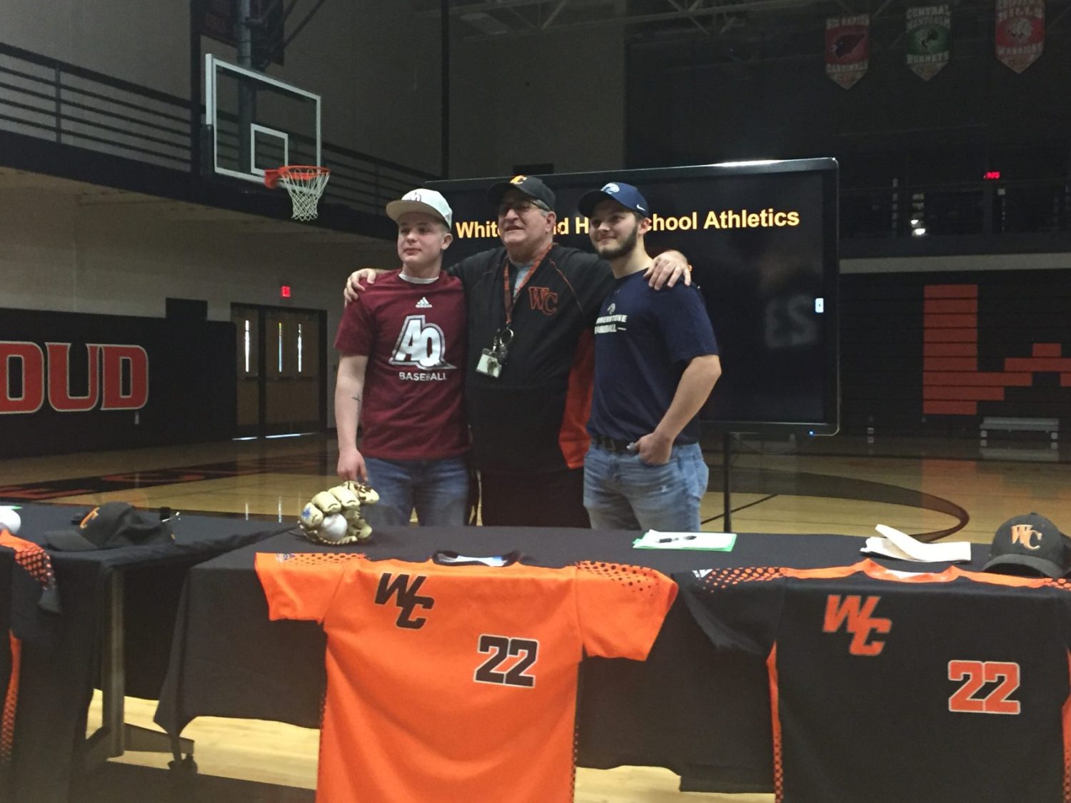 White Cloud’s Cruzan, Ruether ink letters of intent to play college baseball