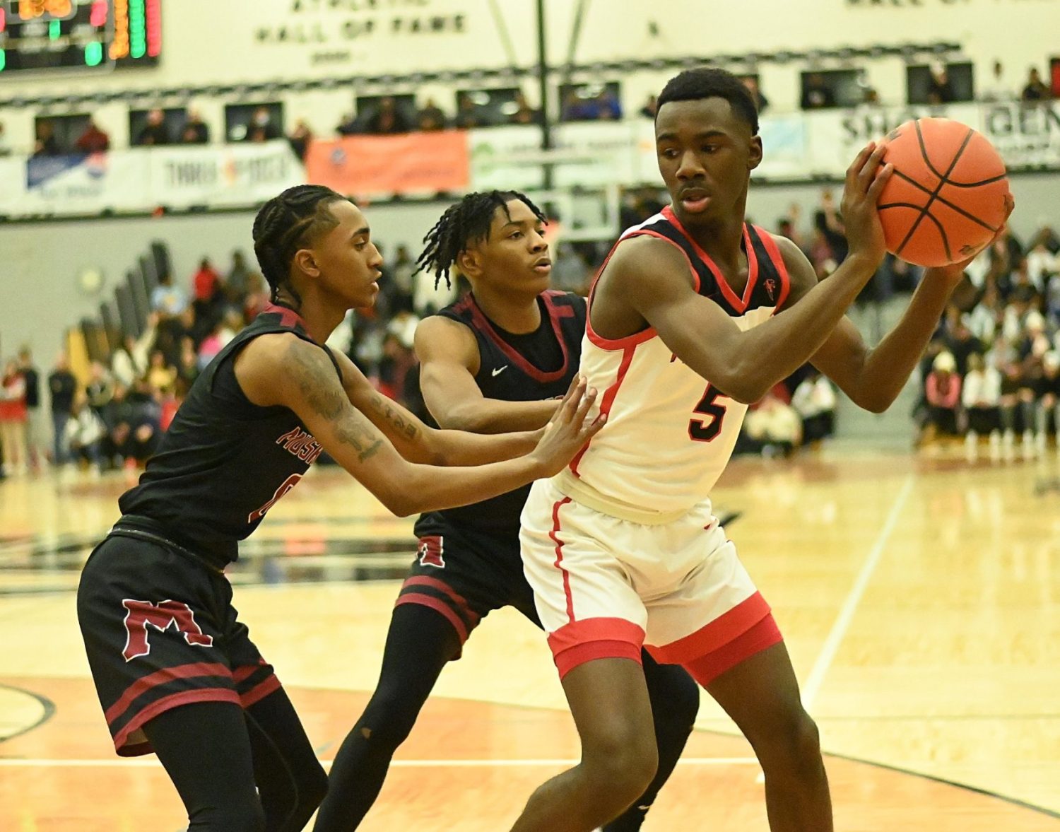 Muskegon Big Reds headed to regional championship game with win over East Kentwood