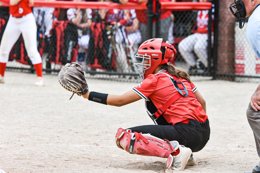 Kent City finishes 1-1 in memorial softball tournament