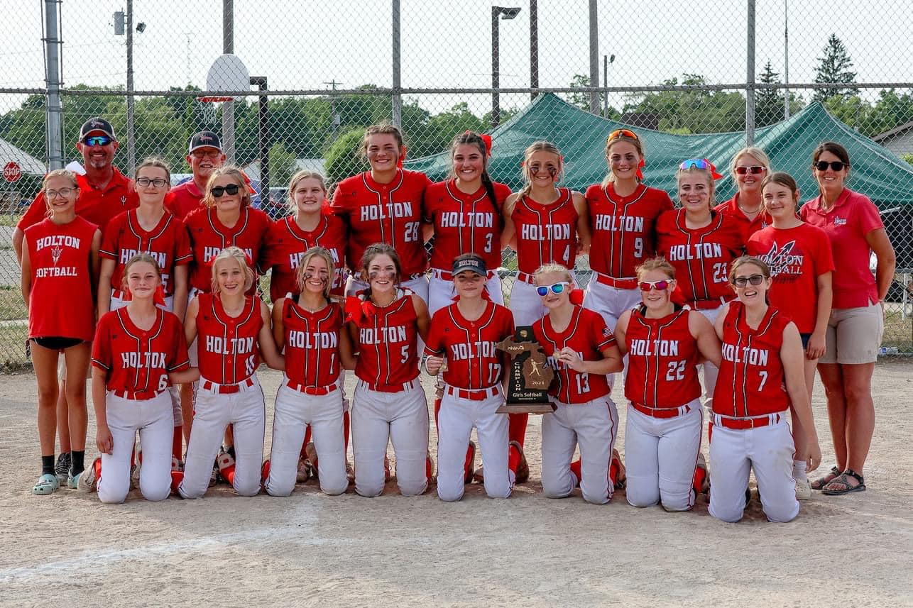 Holton falls in Division 4 regional softball championship game