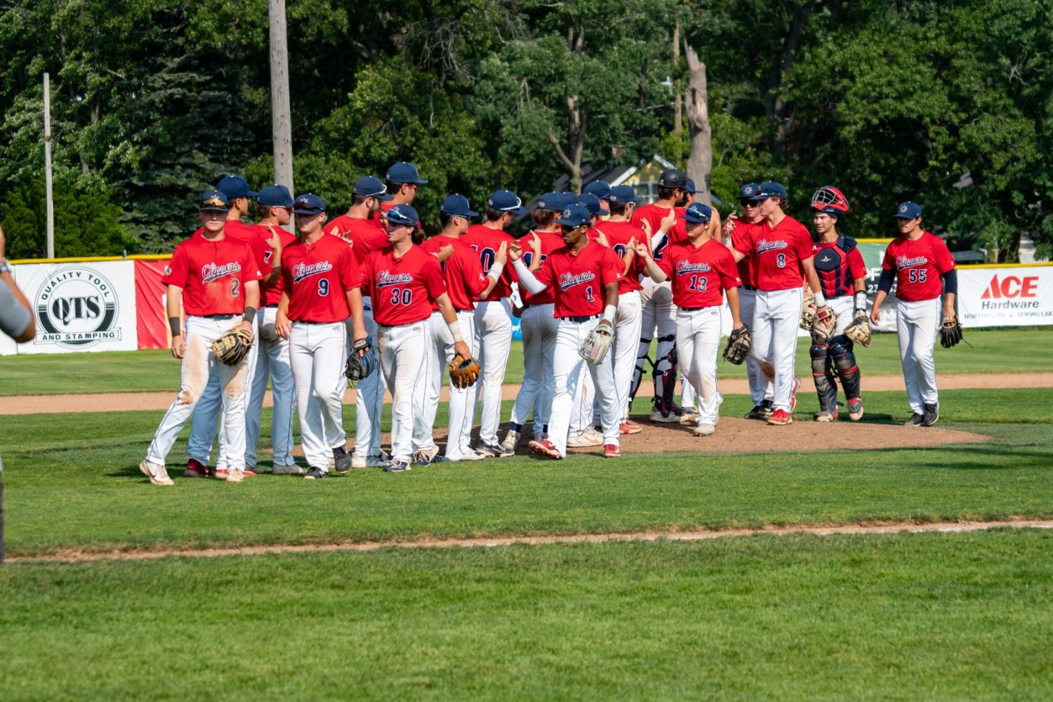 Muskegon Clippers make history in doubleheader sweep over Lima Locos
