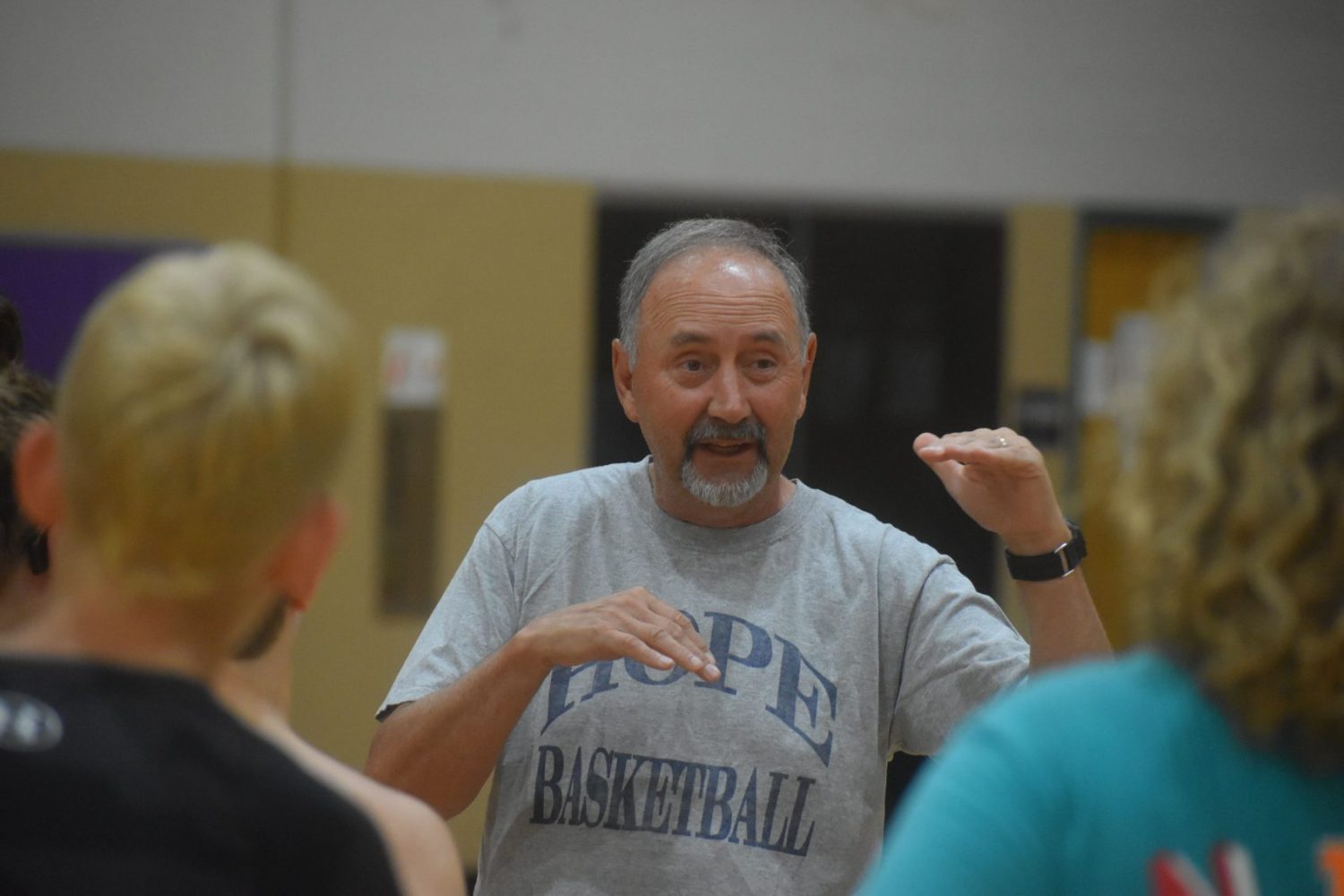 Trio of Shelby alumni lead local youth basketball camp