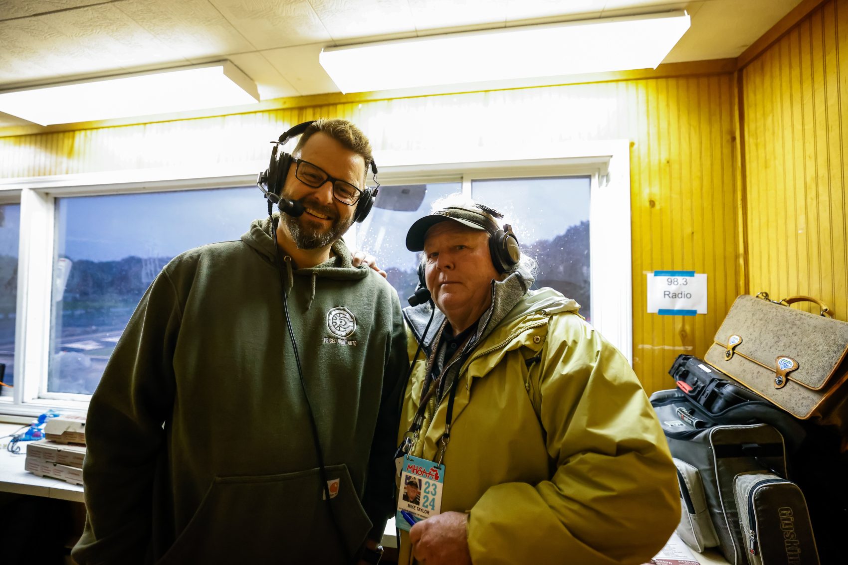 Taylor, Tjapkes: A perfect complement to one another in the radio booth