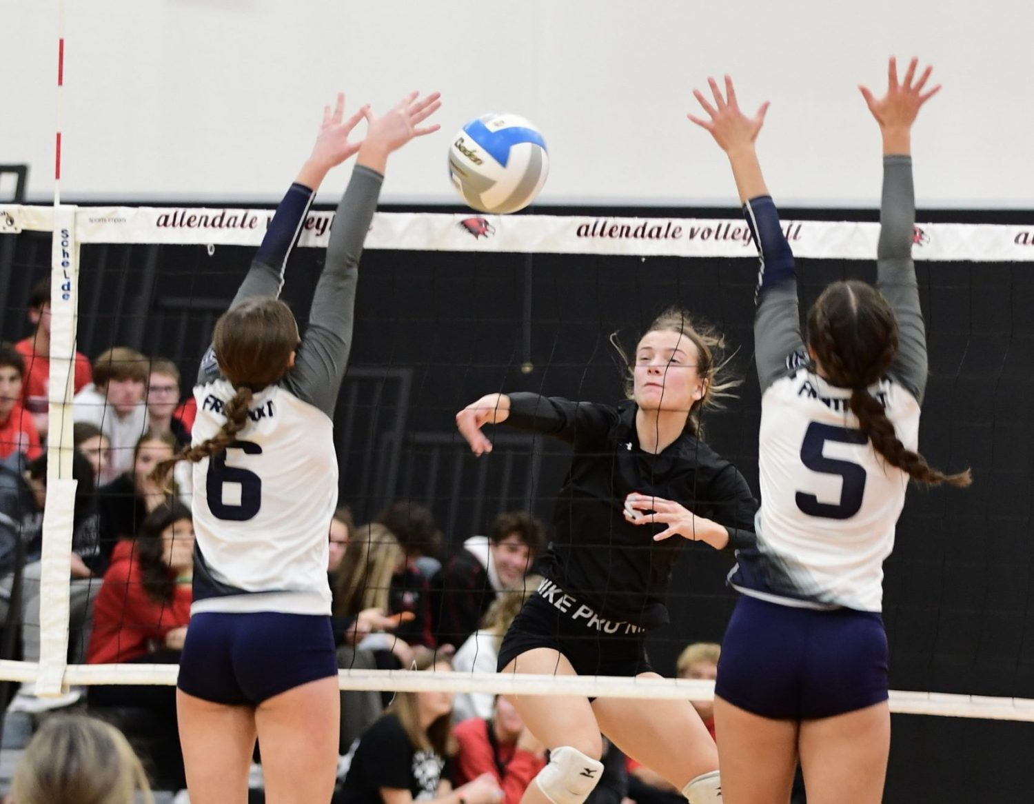 Here are the district volleyball scores from Thursday night