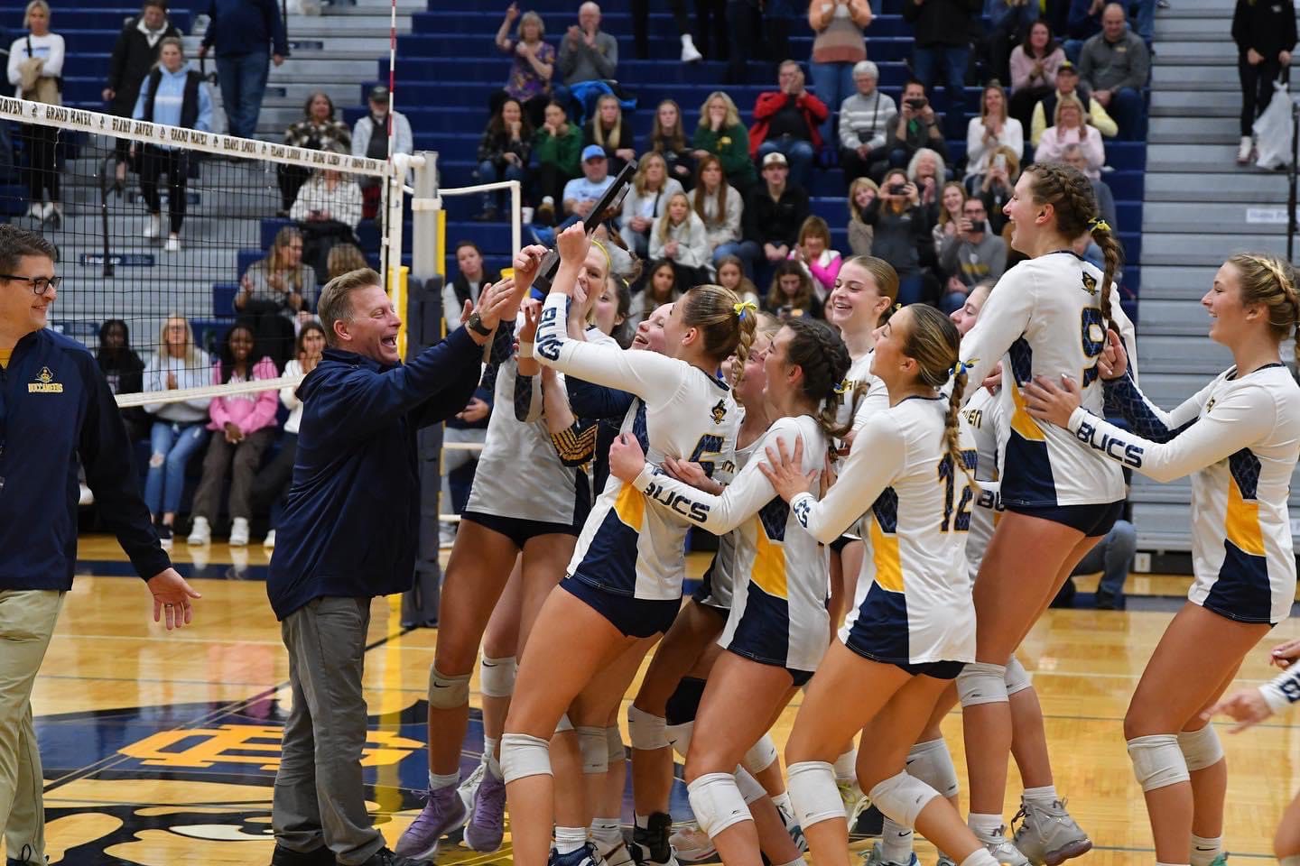 With district title in hand, Grand Haven volleyball team has sights set on much bigger things