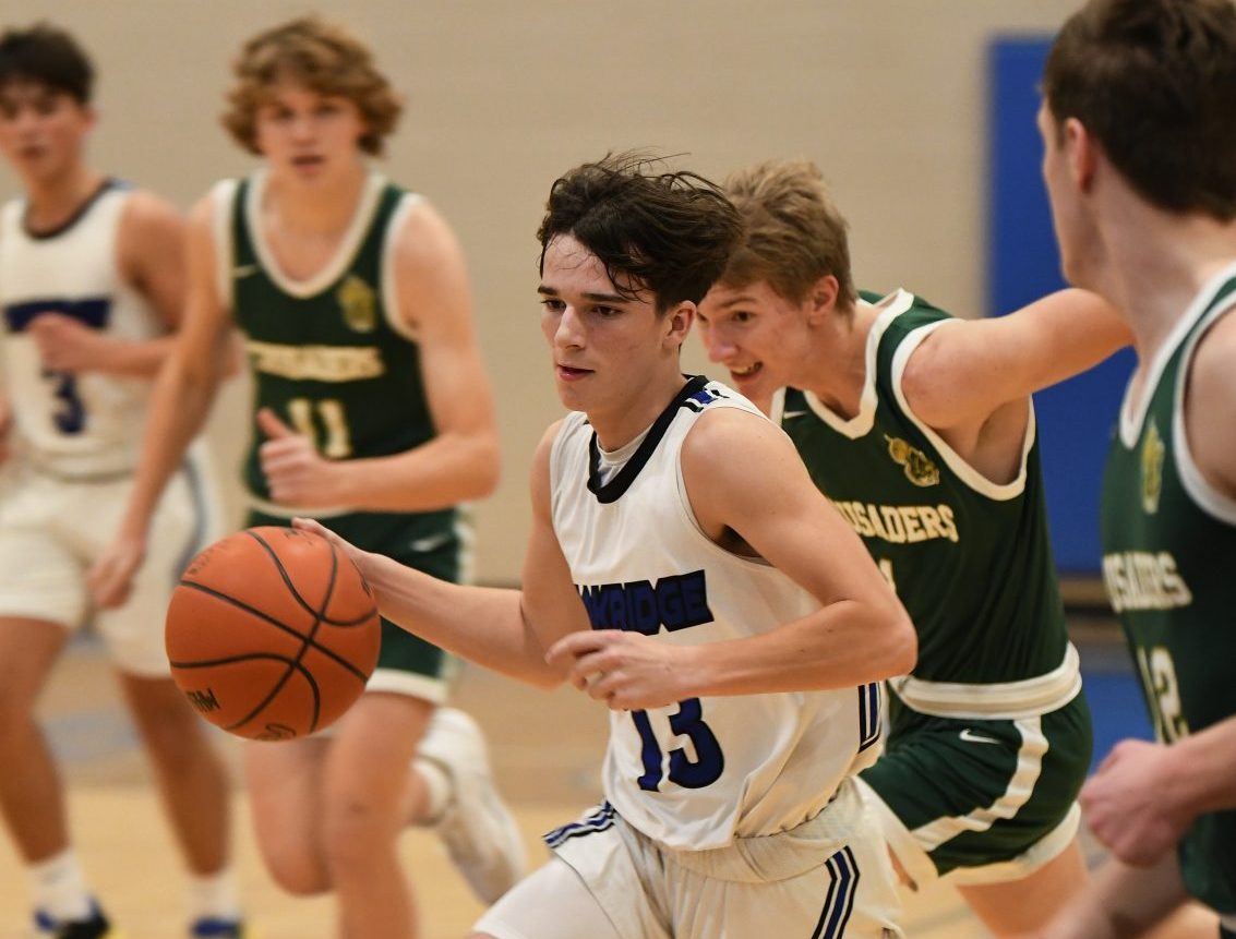 Oakridge’s quick start too much for Muskegon Catholic in boys’ basketball